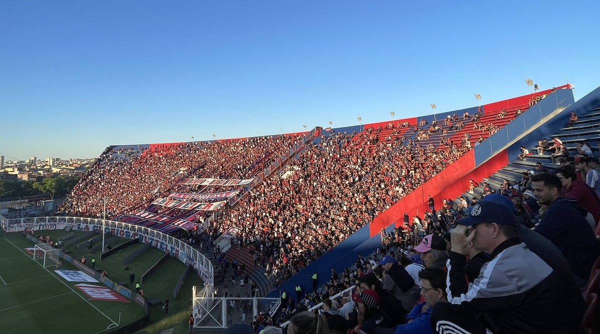 outsidewrite's tweet image. Upcoming on the blog and podcast:
✍🏼 NOW: #Groundhopping guide to San Lorenzo
👉🏼 bit.ly/4nTqTVH
🎙️27/7: South American fan culture w/ @barneschi
✍🏼 03/8: FC St Pauli museum and stadium tour
🎙️ 10/8: @bfcdublin w/ Séan McCabe + @gerrytastic