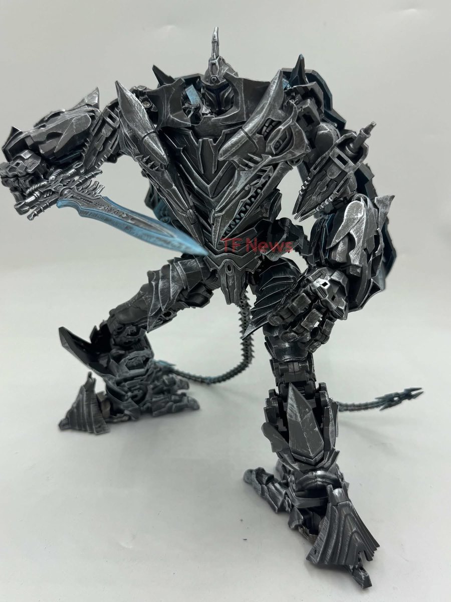 jesterhatsjhund's tweet image. Apparently baiwei is doing a modified KOOS strafe , while the rest are circle jerking optimus designs .