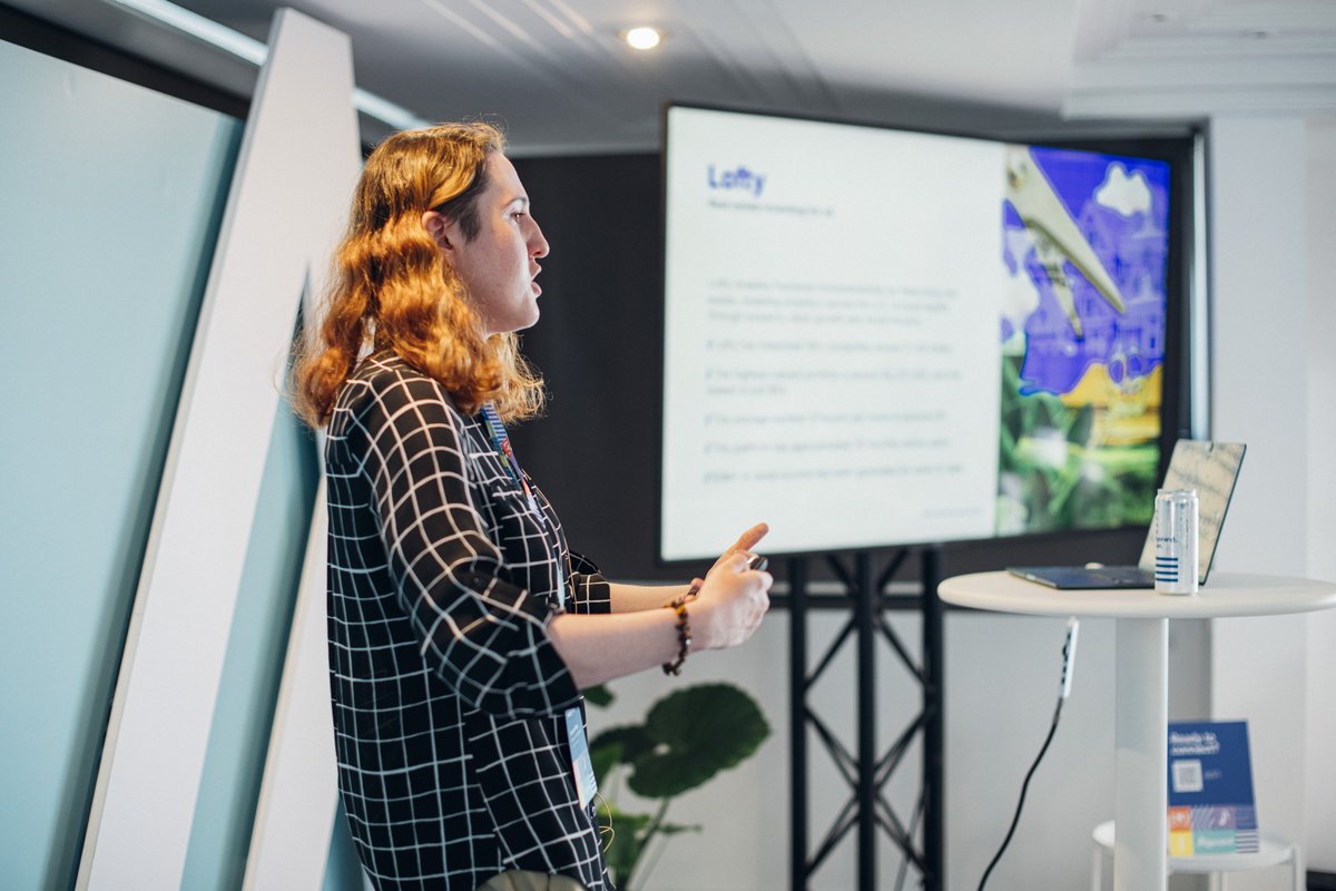 ganainmtech's tweet image. Shout out @lofty_ai! ๐ข
This was during my "The Builderโs Entry Guide to Algorand" workshop at AlgoCannes, I had a small segment talking about the #Algorand ecosystem โ