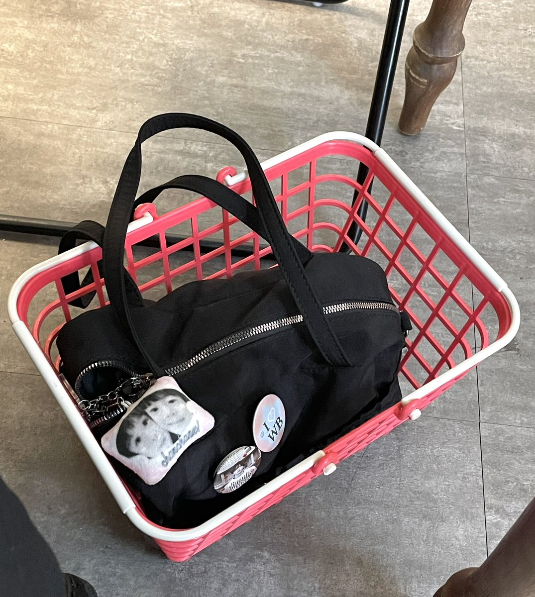 pwbincat's tweet image. weekend dump 🍰📓🔖
