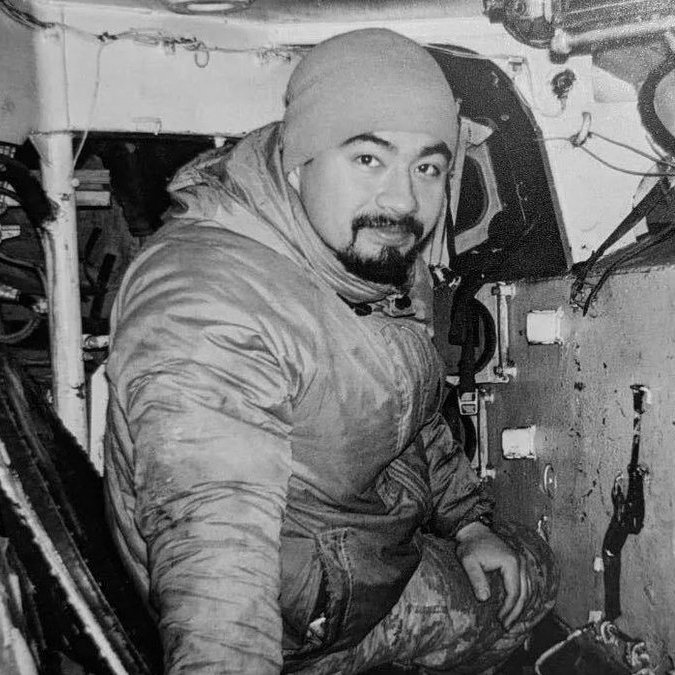 EuromaidanPress's tweet image. Wushu champion & Ukrainian soldier Artem Thea Suong KIA near Orikhovo-Vasylivka on 22 April 2025.
A three-time European champion & World Cup winner, he joined the army in 2022 and served as a platoon commander.
He was awarded the Order of Bohdan Khmelnytsky.
Eternal Memory!