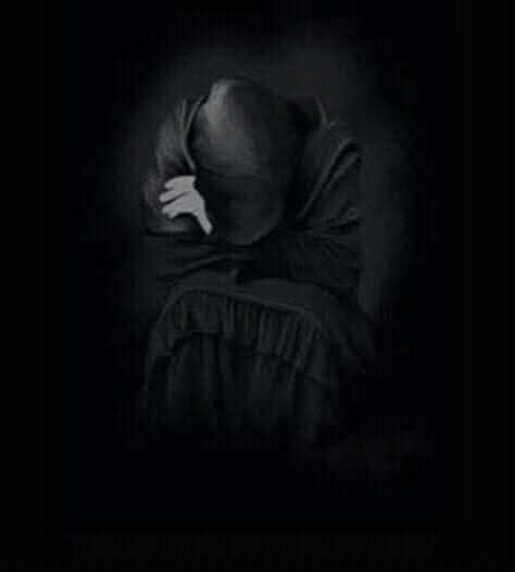 ایک تصویر تصور سے اُدھاری لے کر۰
ہم نے سینے کے دریچوں سے لگا رکھی ہے!