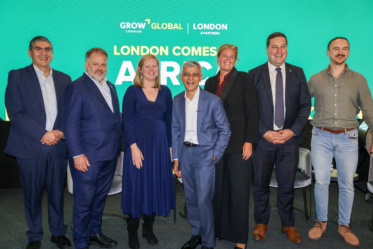ukinsouthafrica's tweet image. Cape Town welcomed @MayorofLondon last week!
With @londonpartners, we saw 🇬🇧🇿🇦 collaboration - scaling tech, attracting investment & driving sustainable growth.
@SadiqKhan launched the 1st London-Africa Business Summit, uniting investors & innovators to unlock opportunity.