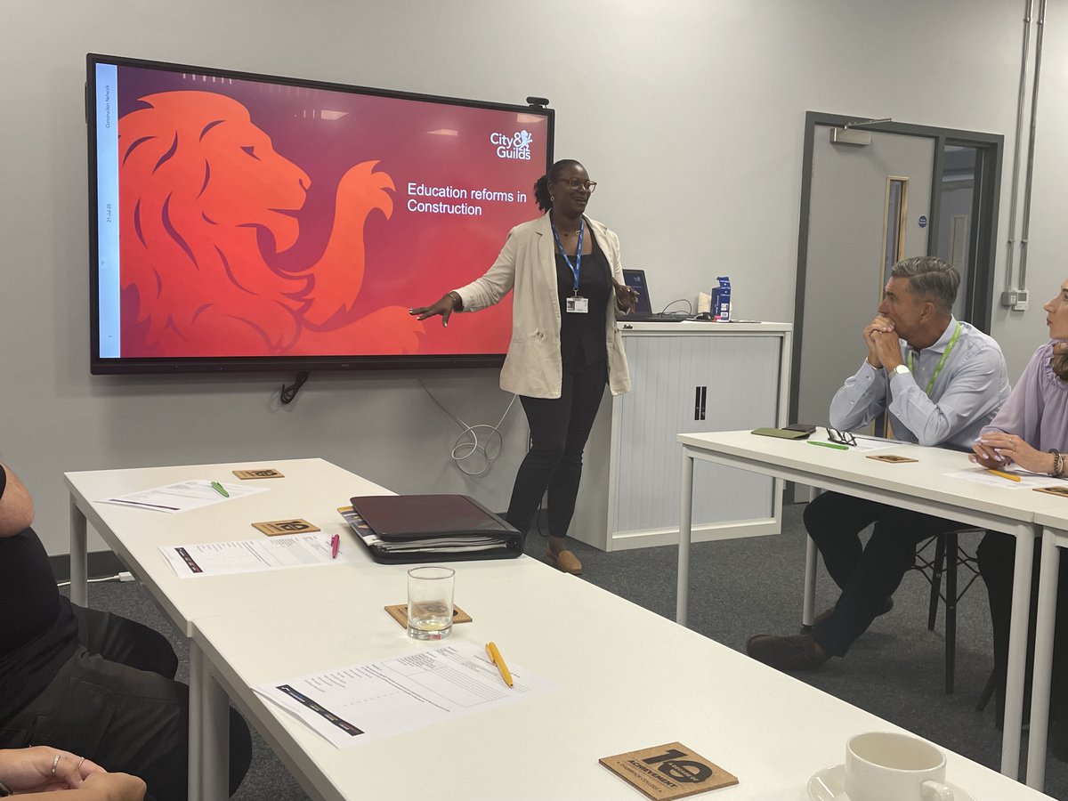 KindBuilders's tweet image. Delighted to have been invited to the Be Part Of The Future meet the employer event yesterday at South Essex College of Further and Higher Education. 

Pleased to take part in this!

#FutureTalent #Construction #Education #BePartOfTheFuture #Networking