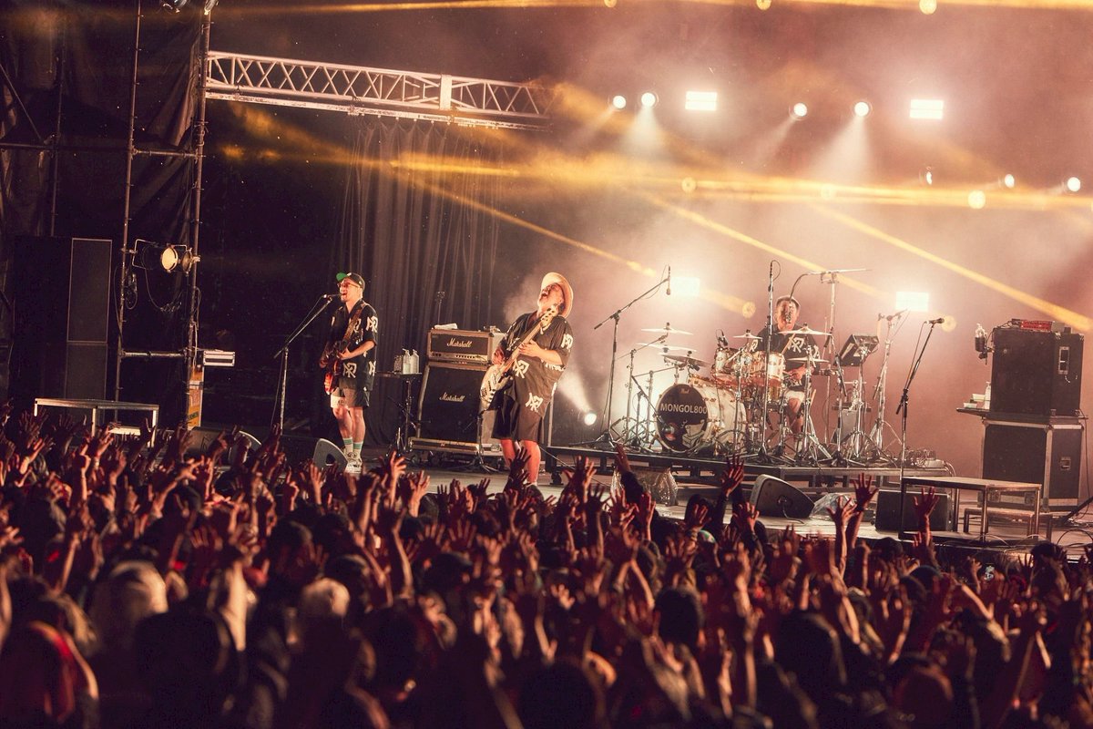 MONGOL800_info's tweet image. 【Live Photo!!】
2025.07.19(sat)
JOIN ALIVE 2025
Special Thanks‼︎
#Awich
&
#マウントアライブ
photo by 中河原理英
写真をもっと☞☞☞
instagram.com/p/DMZ5kVAp6Sa/…
#joinalive
#ジョインアライブ
#MONGOL800
#モンパチ
