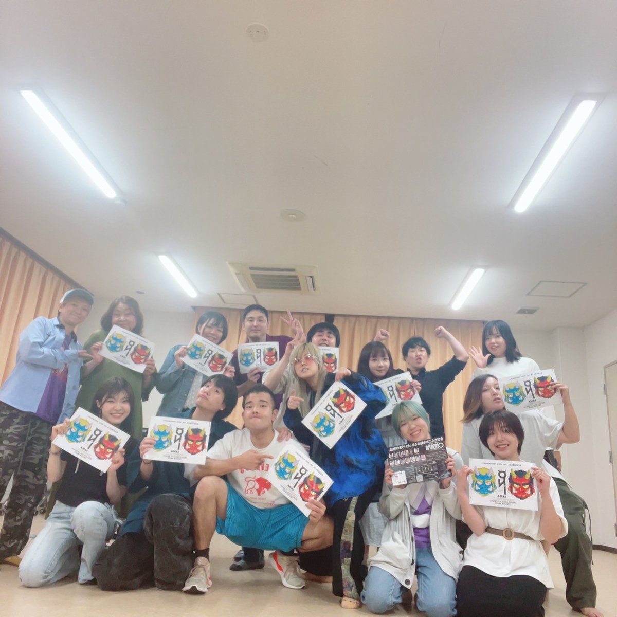 no_traper's tweet photo. 昨日、無事終演いたしました。
やったことのない役に触れて、ずっと考えこんだ日々でした。
ホントに沢山の人達に出会えて感謝です。
一部altに思い書いてます。
ほんの少しゆったりしときます。
#ONISAMA
#コルバタ菅野組
#松田よしき https://t.co/Z80ZIQiMXZ