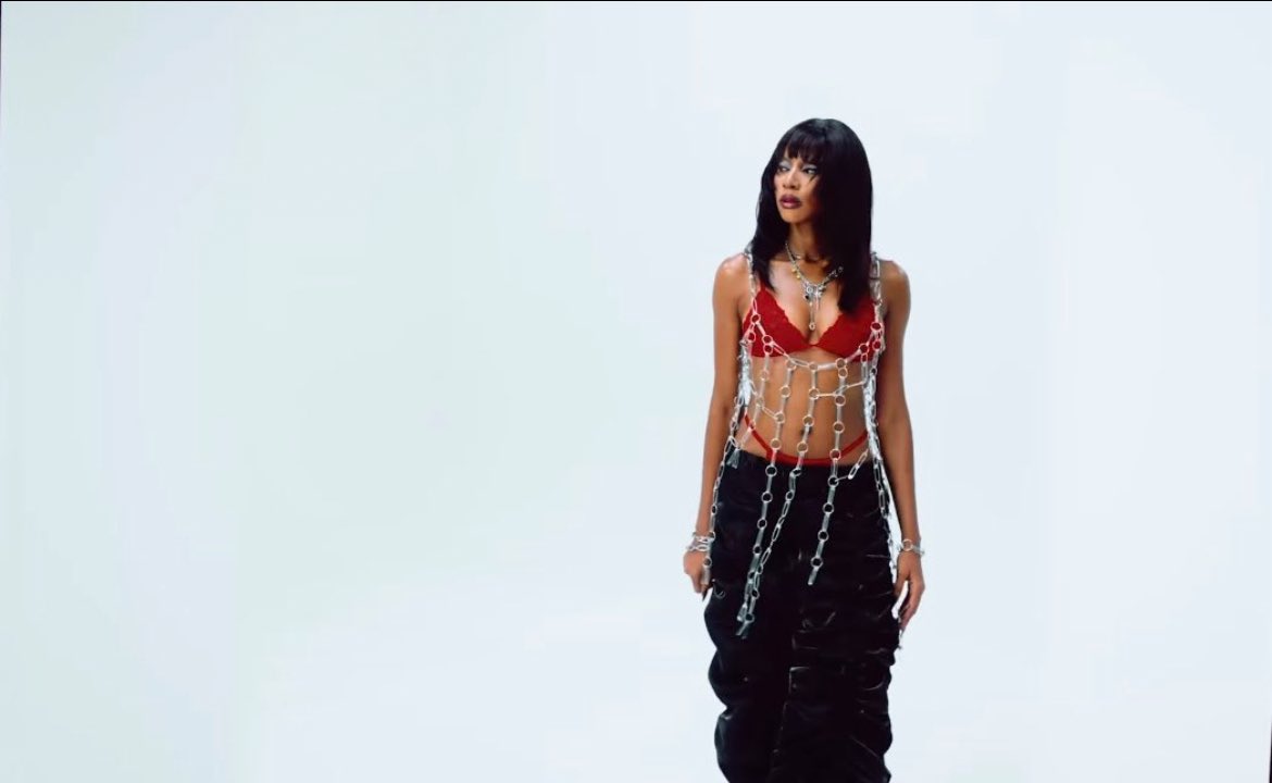 VMFWORLDWIDE's tweet image. Alexa play me GoodGirl LA&apos;s &apos;Back 2 Back&apos;.