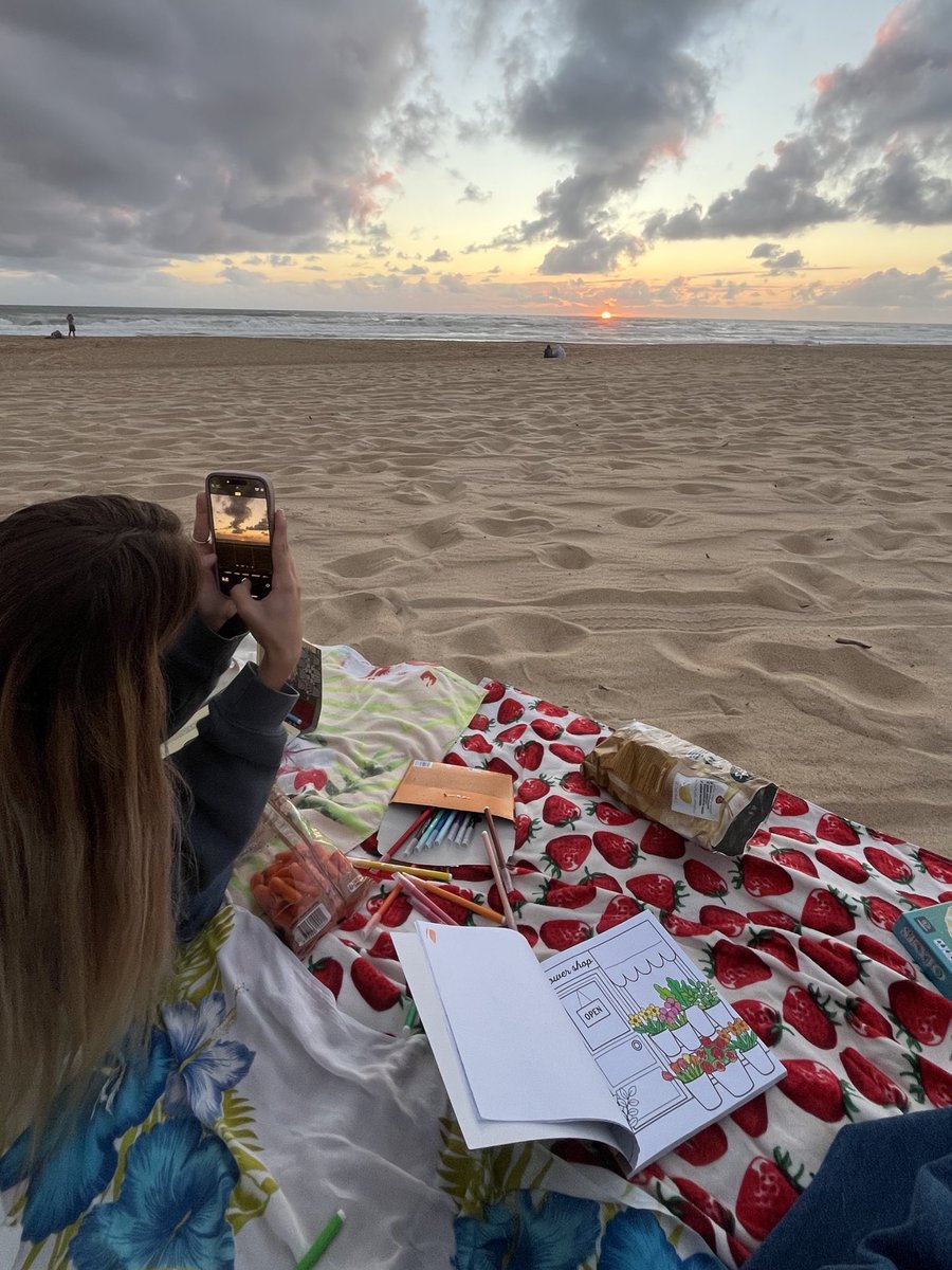 Mo_at02's tweet image. elle parle de moi #influenceuse