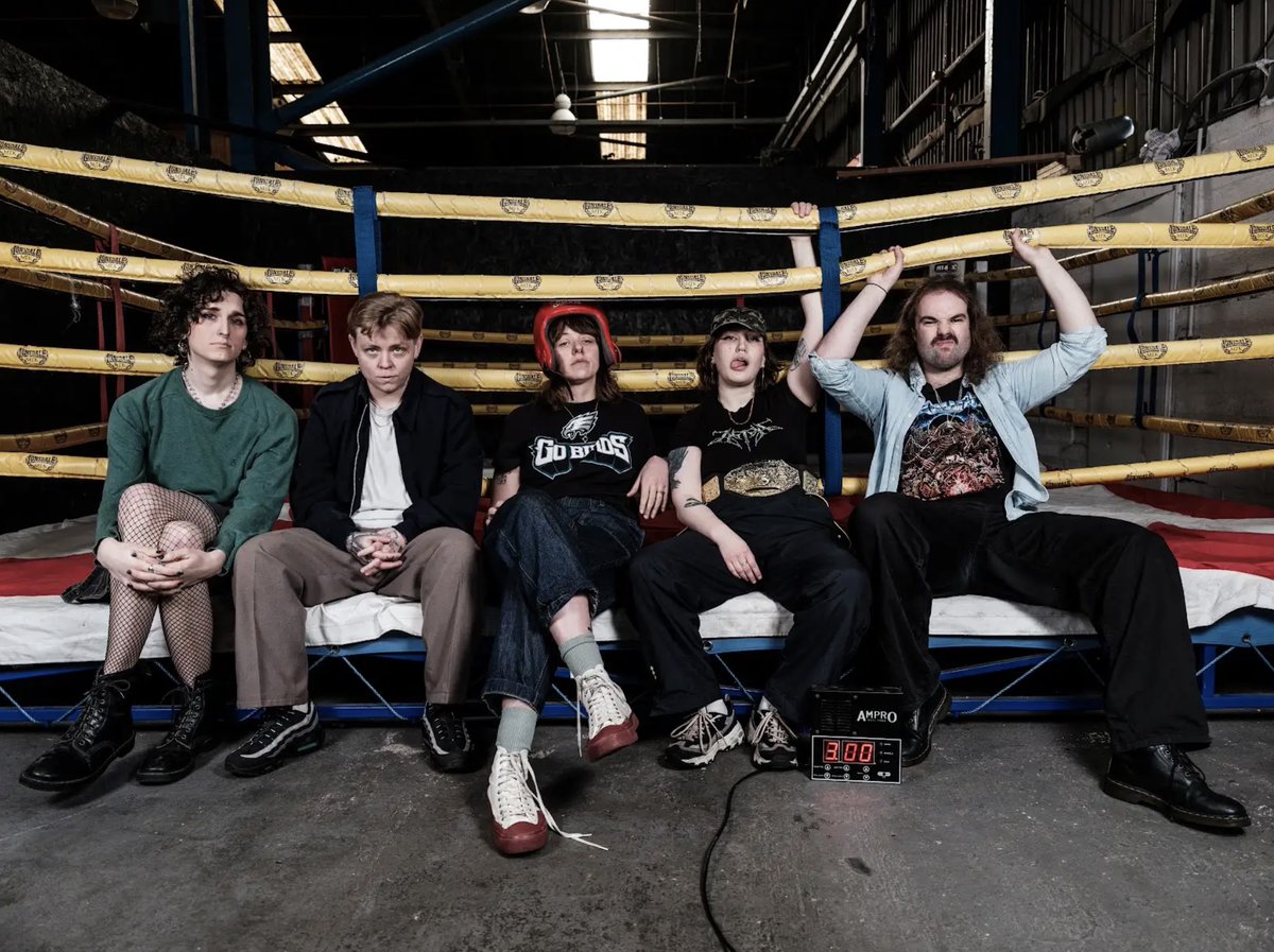 ClashMagazine's tweet image. "If you've got an idea and a vision, stick by it!"
Glasgow art-punks Water Machine in conversation -
clashmusic.com/features/if-yo…