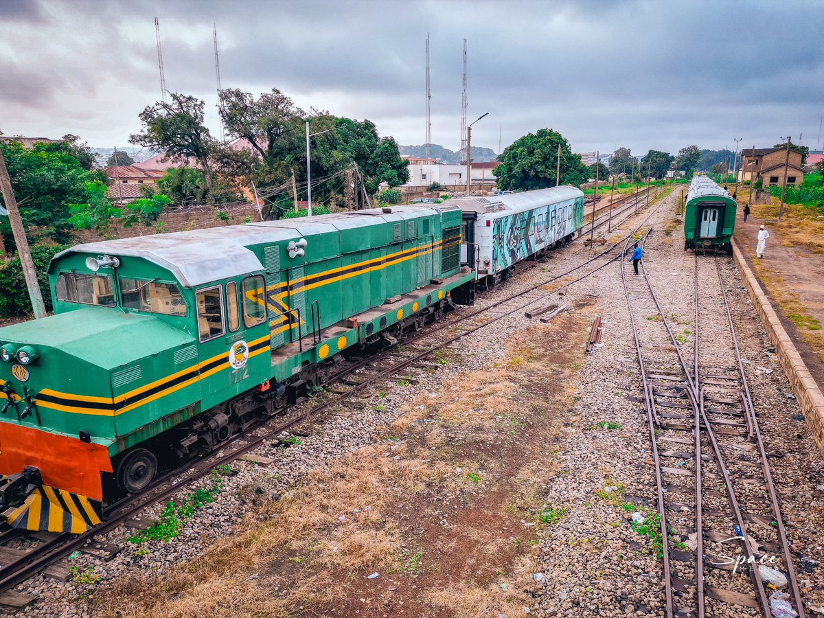 _TheTime_isNow_'s tweet image. The train services in Jos have officially started on Monday, 14th of July.
Here are services details:
Tickets sell for N200 (regular coach) and N300(VIP coach).
The train service schedule: MON-FRI
First Trip – Morning (Bukuru to Jos)
Departure from Bukuru: 06:50 AM
Stops:
Old…