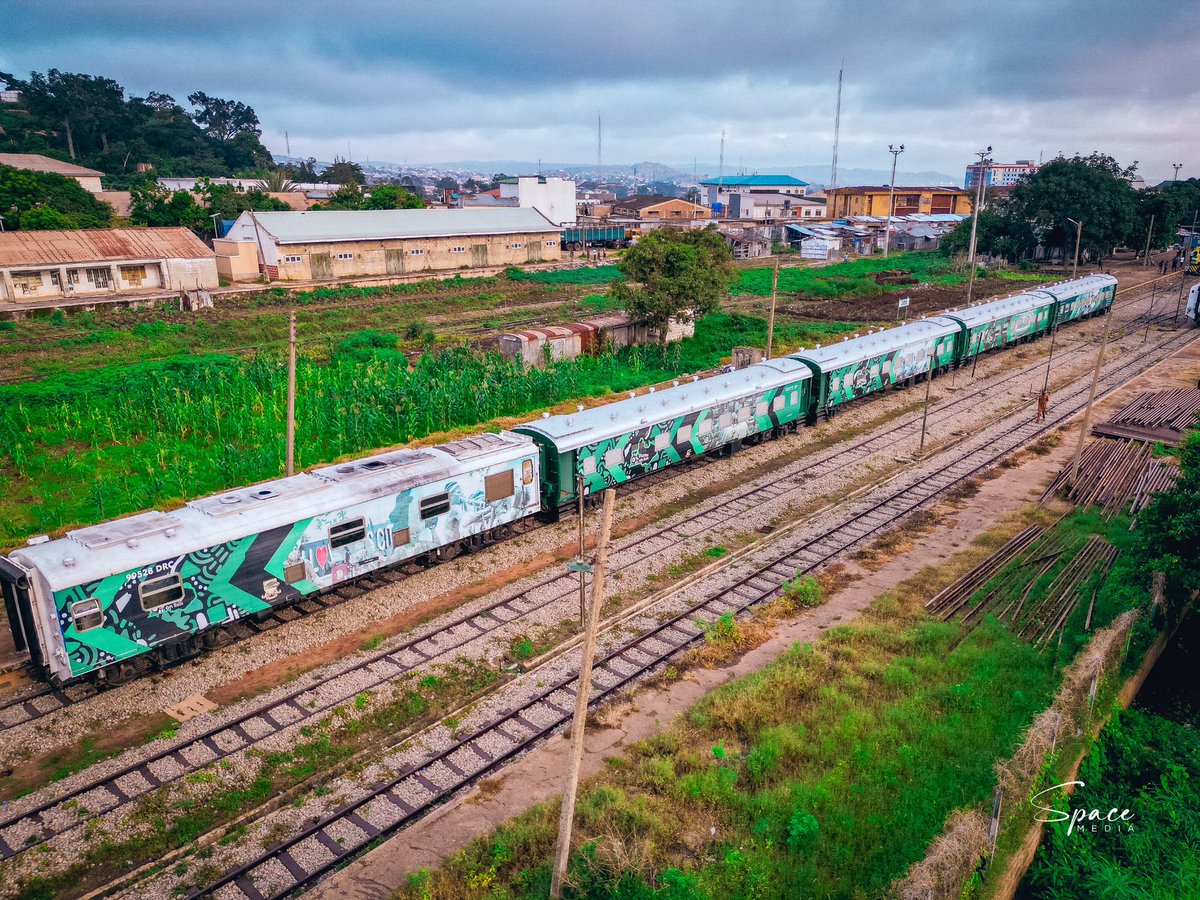 _TheTime_isNow_'s tweet image. The train services in Jos have officially started on Monday, 14th of July.
Here are services details:
Tickets sell for N200 (regular coach) and N300(VIP coach).
The train service schedule: MON-FRI
First Trip – Morning (Bukuru to Jos)
Departure from Bukuru: 06:50 AM
Stops:
Old…