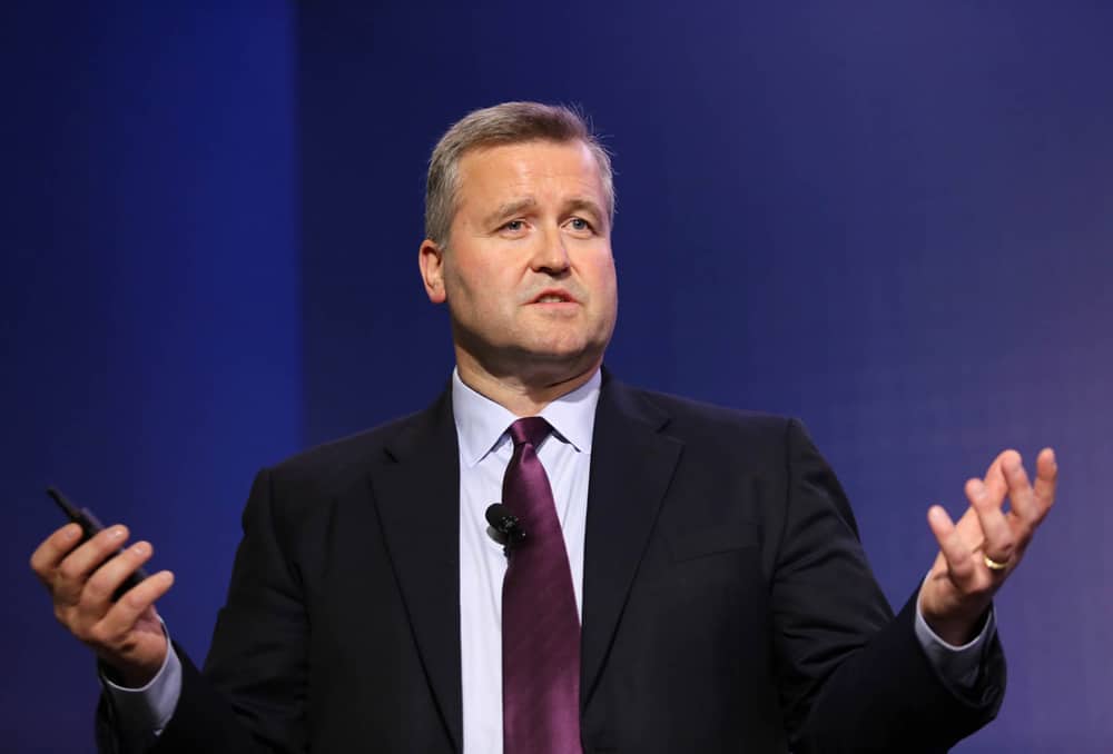 BuzinessX's tweet image. BP HAS A NEW CHAIRMAN
BP has appointed Albert Manifold, former CRH CEO, as its new chairman in a bold move to win back investor trust.
Though he lacks oil industry experience, Manifold’s success in reshaping CRH impressed BP’s board, with his appointment set for October. He…