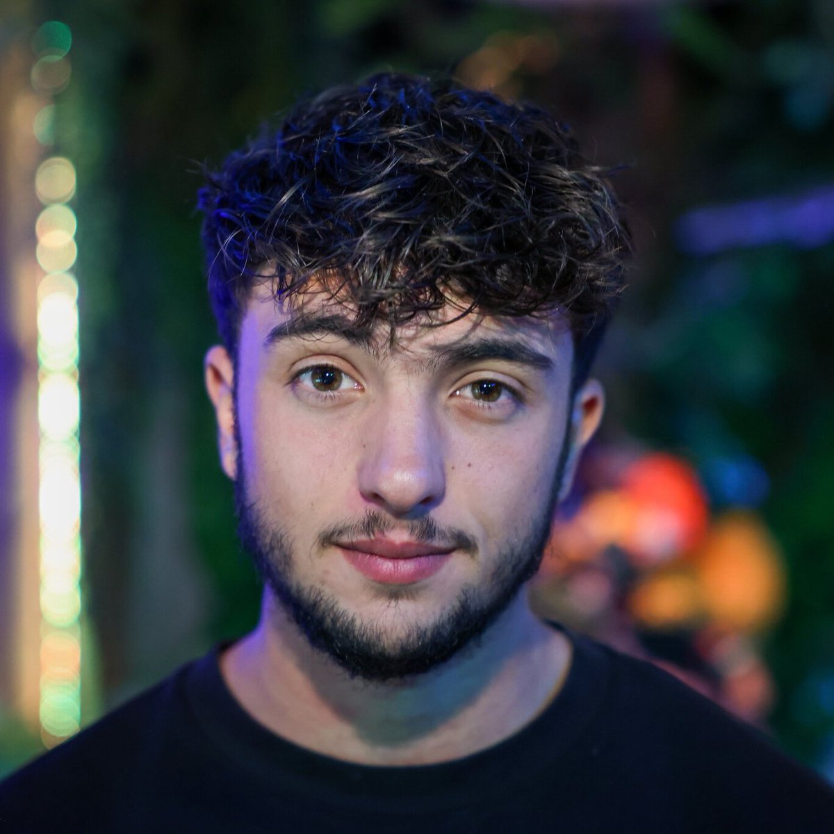 Pediavenir's tweet image. 🇫🇷🚨 FLASH – Après l’Atlantique et l’Everest, Inoxtag va tenter l’impossible en rejoignant la Tour Eiffel en Uber par le périphérique.