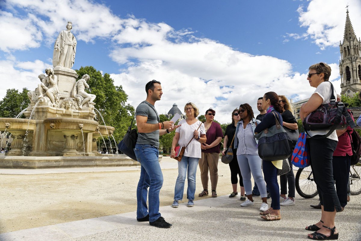 nimes's tweet image. 😎 C’est l’été à Nîmes et l'Office de #tourisme propose un programme riche de #visites guidées pour les curieux mais aussi les Nîmois
A découvrir ici 👉 swll.to/SvkCH