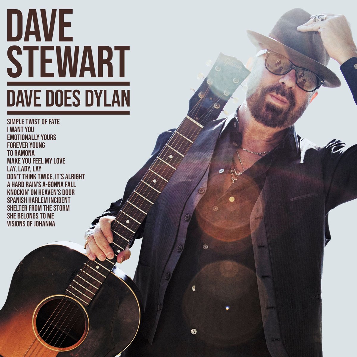 DiegoAManrique's tweet image. DAVE STEWART, el Eurhythmic, lanza "Dave does Dylan", su interpretación de 14 temas de BOB DYLAN en plan acústico. Ambos se llevan bien: en 1993, Stewart rodó a Bob paseando por el barrio más hip de Londres, Camden Town, para el clip de Blood In My Eyes youtu.be/nz542iQchN4?si…