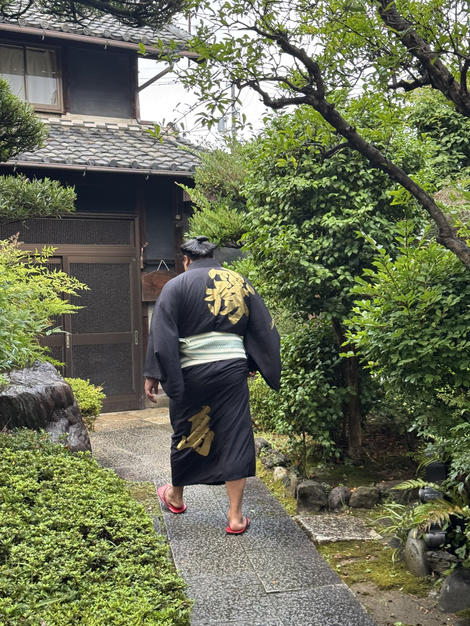 メル55507です。音羽山部屋 音羽山部屋 | 第71代横綱鶴竜力三郎が親方を務める東京都墨田区
