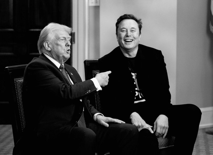 TRUMP_ARMY_'s tweet image. 🚨 POLL:
Would you like to see them work together again?
👍Yes or 👎No