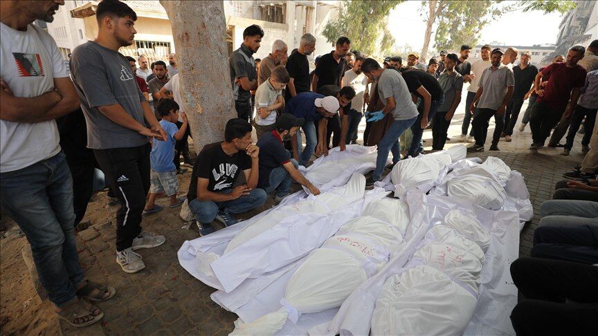 IrnaEnglish's tweet image. Israeli regime kills 14 Palestinians in western #Gaza
en.irna.ir/news/85894559/