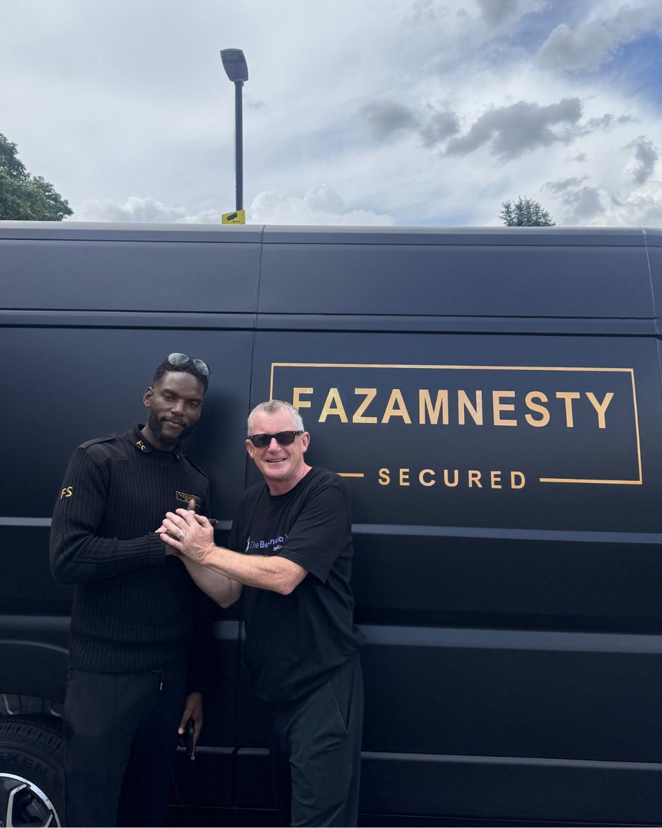 kinsellatrust's tweet image. We were grateful to welcome the Fazamnesty's Surrender Van to Barking. Faron Paul the driving force behind it has been doing incredible work tackling knife crime. It's encouraging to see the @ukhomeoffice supporting these vital efforts across the country. loom.ly/cvsE3-w