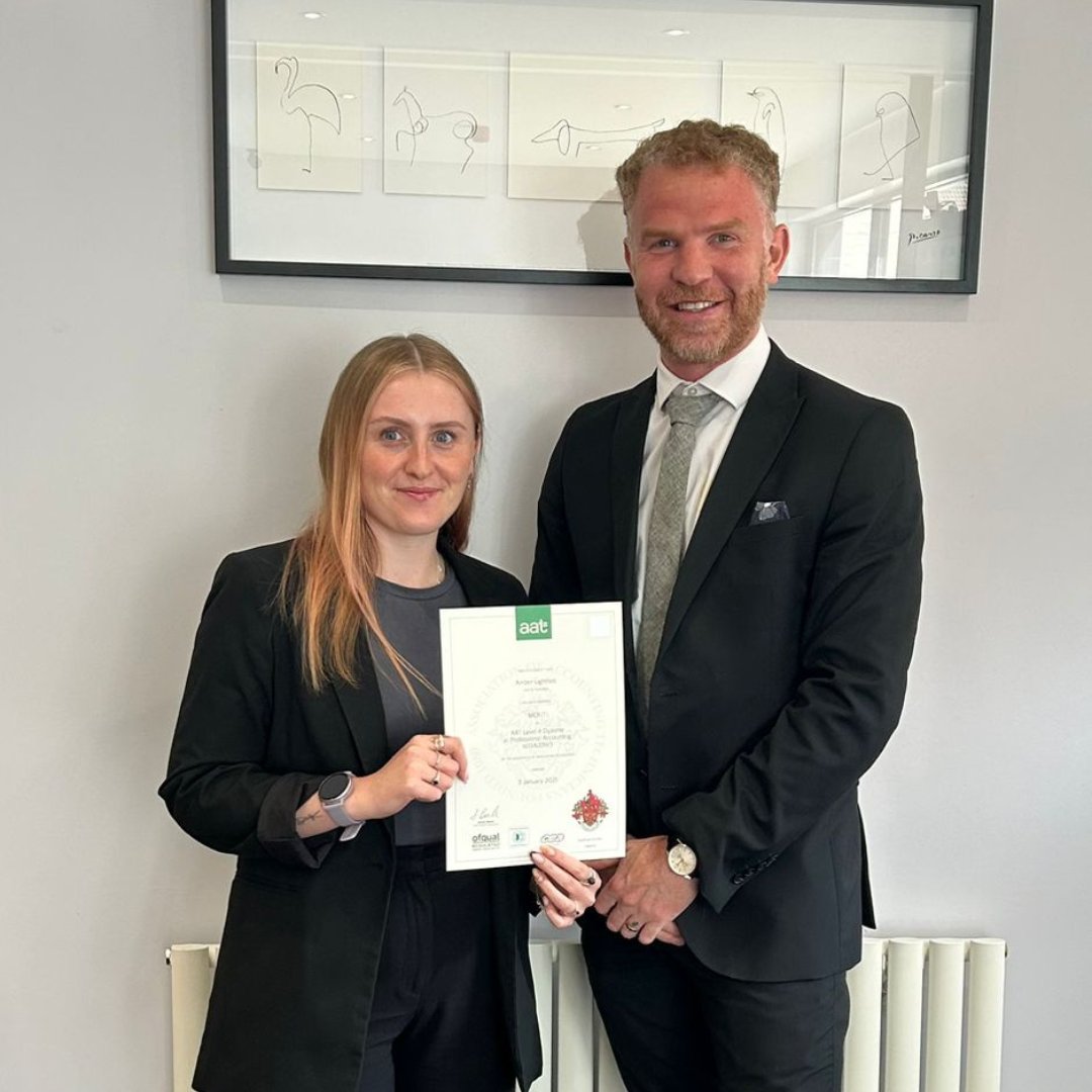 Congratulations to our Client Partner, Amber on achieving her Level 4 AAT qualification 🎉

This is the last AAT qualification for Amber to complete ready for her to move onto her ACCA studies to become chartered ⭐