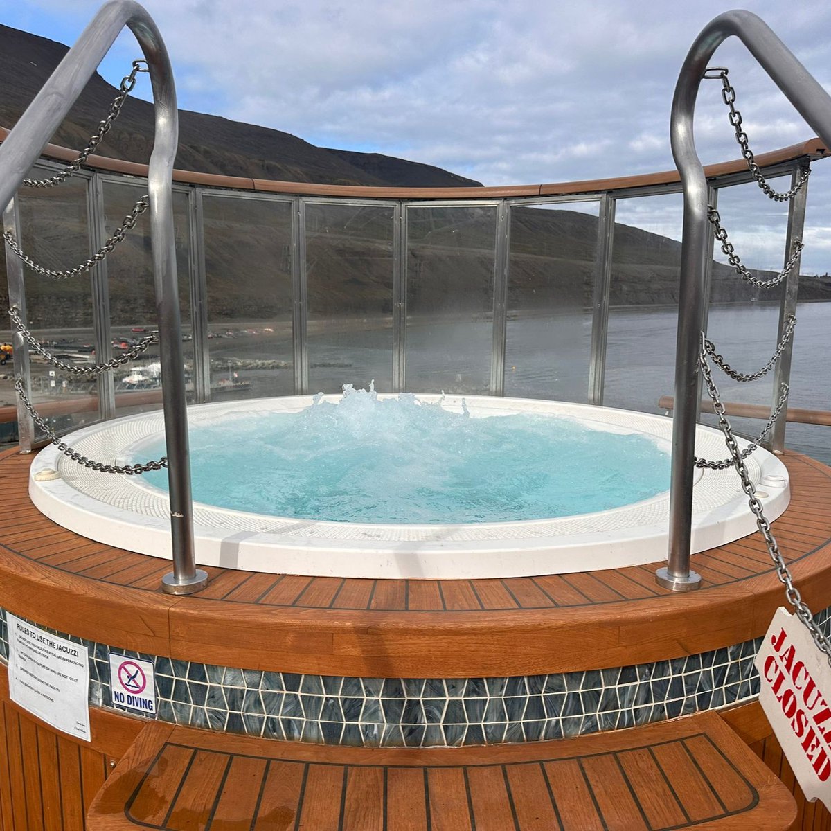 Our Cruise Concierge, Claire and Katie, have just returned from a whirlwind trip to Svalbard, attending the CLIA Expedition Showcase ❄️ 

From fossil hunting and reindeer spotting to stepping aboard several expedition ships, this has been a trip to remember!

0808 278 4192 ☎️