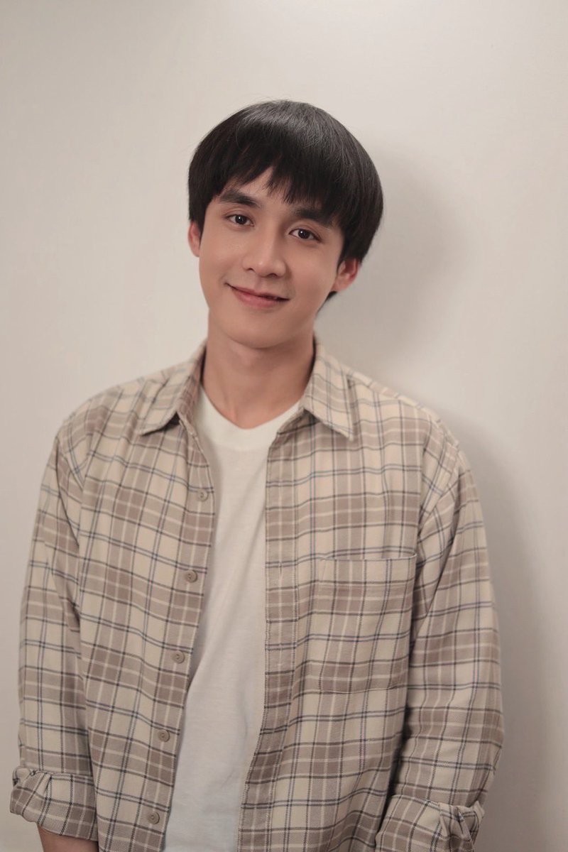 Rojer_chira's tweet image. ภัทรได้ถอดหมวกสะที 🤣
Oops! Phat forgot his cap ! 😜
RESET PLEASE STAY WITH ME
#ResetEP8
#ResetTheSeries
#JerAchirawit