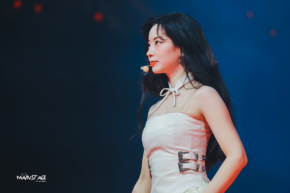 MAINSTAGE_tw's tweet image. 250720 ✨
#DAHYUN #다현 #ダヒョン #트와이스 #TWICE #TWICE_THISISFOR_WORLD_TOUR
@JYPETWICE