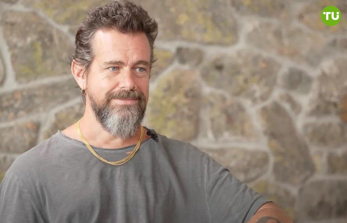 TU_Crypto_News's tweet image. Jack Dorsey’s double success.
Entrepreneur Jack Dorsey is widely known as the founder of Twitter.
But after selling the social network, he didn’t step away from business — instead, he focused on developing the tech company Block, which was eventually included in the…