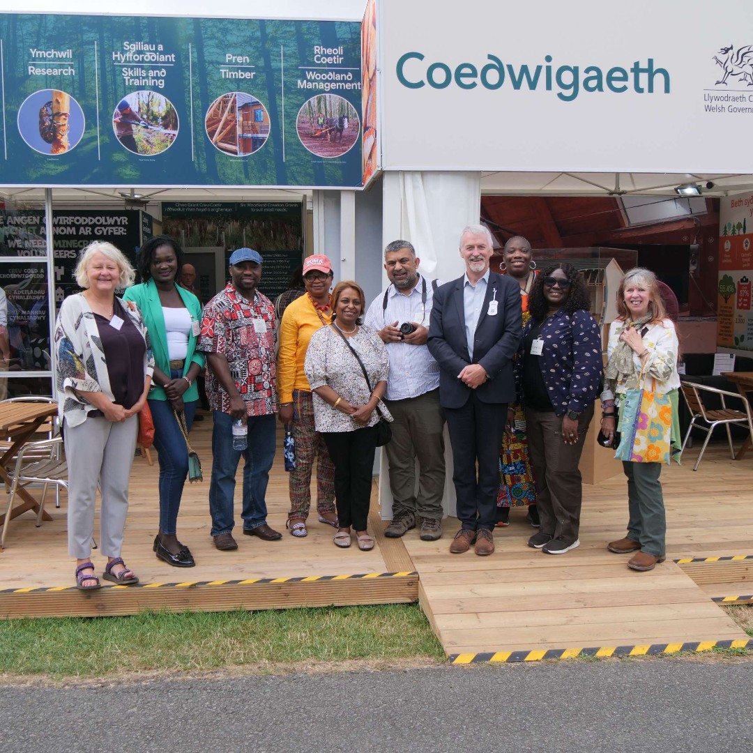 WGRural's tweet image. The Deputy First Minister, @Huw4Ogmore, was pleased to welcome representatives of a range of ethnic minority community groups to the Royal Welsh Show.
We hope you enjoy your day here on the Showground.
@KiranCymru @NWalesAfricaSoc