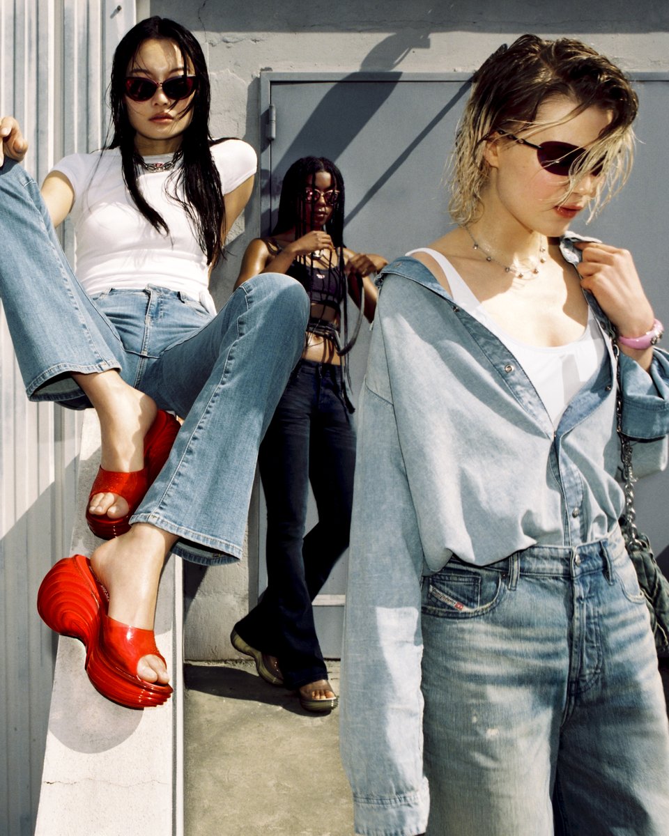 ClashMagazine's tweet image. .@shoesmelissa and @DIESEL are casting their vision towards the future in their latest collaboration, unveiling three must-have silhouettes in time for the summer season.
clashmusic.com/fashion/meliss…