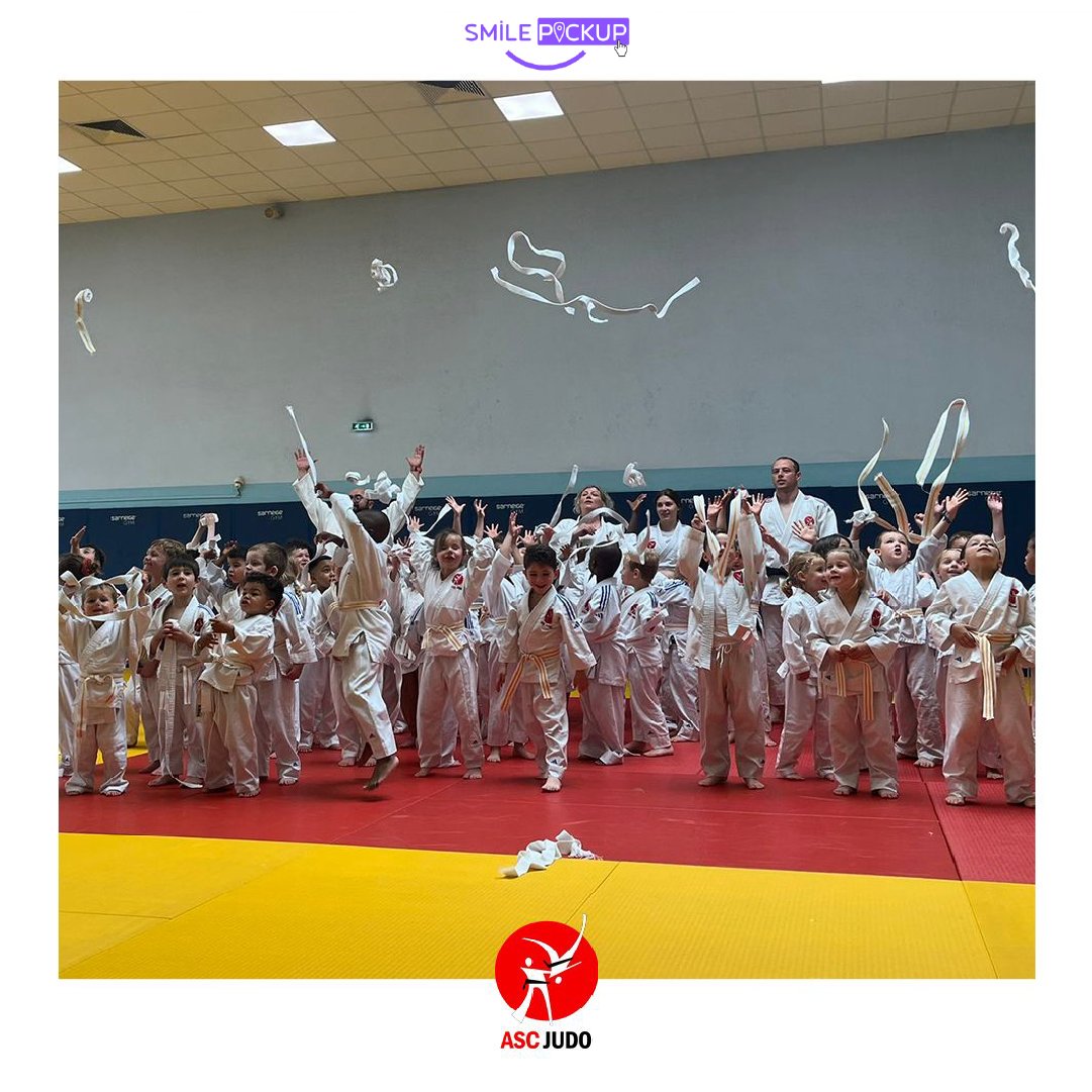 Smile Pickup (@smilepickupeu) on Twitter photo Un grand bravo à <a href="/AmiensSCJudo/">Amiens SC Judo</a> pour cette belle cérémonie de passage de ceinture 👏
Chez Smile Pickup, on soutient les initiatives locales avec la même énergie que celle qu’on met dans la #logistique de proximité 📦
#sport #judo Un grand bravo à <a href="/AmiensSCJudo/">Amiens SC Judo</a> pour cette belle cérémonie de passage de ceinture 👏
Chez Smile Pickup, on soutient les initiatives locales avec la même énergie que celle qu’on met dans la #logistique de proximité 📦
#sport #judo