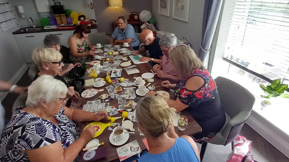 Carers_first's tweet image. Our wonderful carers recently enjoyed a relaxing stenciling craft session at Pinetree Care Home - Barchester Healthcare in Rayleigh last Friday ✏️ 

Join us at similar groups and events coming up soon! eu1.hubs.ly/H0lV-F-0

#CarerEvents #EssexCarers #CarersFirst