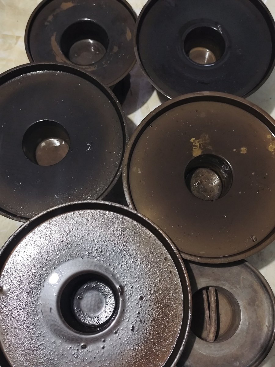 thatkimonoguy's tweet image. 👘 KIMONO GIVEAWAY ALERT 👘 

Trip ko biglang mag pamigay ng kimono, to enter, just quote this tweet with the proper name of the item in the picture and tag me along with it. Winner is the person who quote tweets it first, wrong spelling wrong. Winner pays shipping lang.