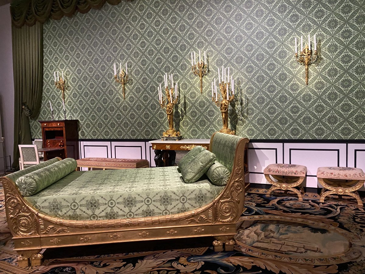 BFleurot's tweet image. Dernier Sacre : loger le roi , la chambre de Charles X à Reims ( damas vert ) 📸 B.Fleurot au musée des Gobelins 😍💚
