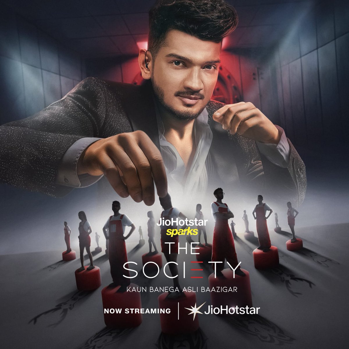 This is not entertainment, this is human psychology on display.
Munawar ne sabko ek chessboard pe bitha diya hai.
And the viewers are playing along silently.
#TheSocietyByMunawar