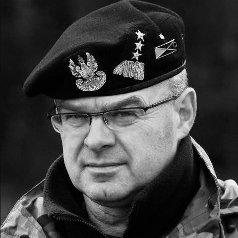 mazzenilsson's tweet image. Polish General Waldemar Skrzypczak, who wanted to capture Kaliningrad, has died
The death of the former commander of the Polish Land Forces was reported by the Defense Minister Władysław Kosiniak-Kamysz.
"We have received the sad news of the death of General Waldemar…