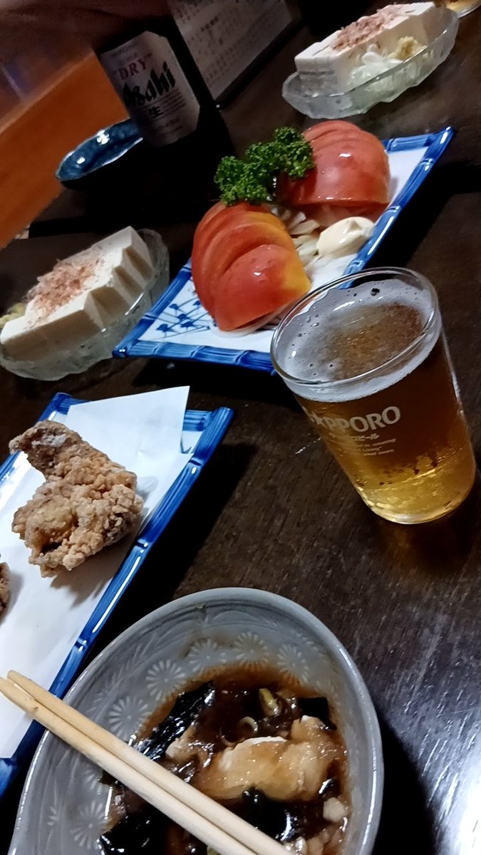 お疲れ様です🤗🍺

皆さん火曜日もお疲れさまでした😃

素敵な夜を過ごして下さい✨🍺
乾杯🍺🎶🍺🎶🍺🤗