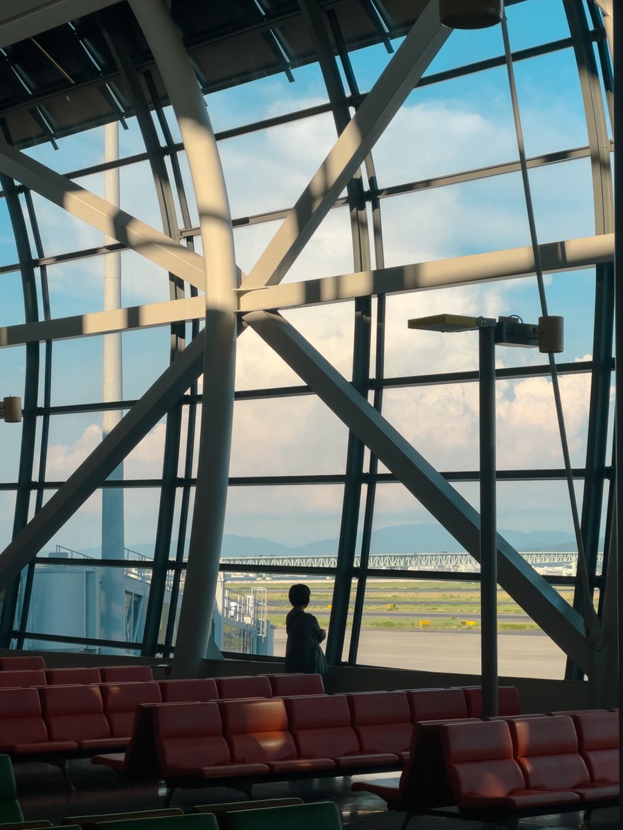 albertogalca's tweet image. After three years of travelling, it was time to go back home.

This year I spent six months wandering around Asia.

Now it’s time to settle down, start building more and start a new season of my life.