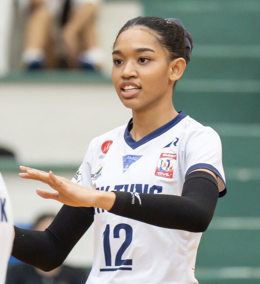jianfics's tweet image. ateneo wvt season 88 middle blocker duo 💙