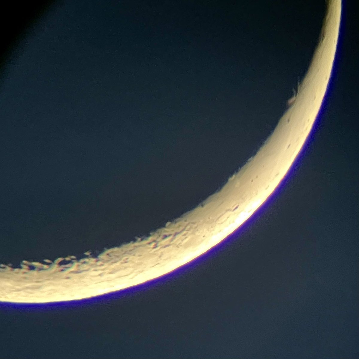 My kid’s telescope 🔭, that I bought for her for Christmas, ended up being a really cool toy that I bought for myself lol 😂