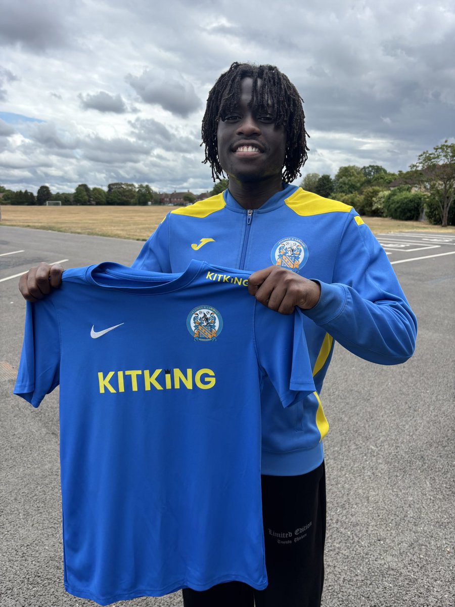 SLammasMiddxFC's tweet image. 🚨 BANIRE IS HERE TO STAY! 💥
That’s right — we’re thrilled to announce that Fuad Banire has been retained! ✍️🔥
The rapid winger is all set to light up the pitch for another season in the royal blue jersey! 💨⚽💪
Let’s go, Fuad! 💙👑 #Banire2526 #UpTheLammas