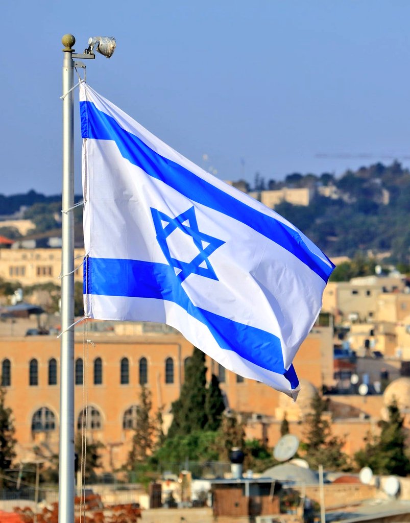 rkmtimes's tweet image. BREAKING 🇾🇪🇮🇱🔥Yemeni armed forces launched multiple Ballistic Missiles toward Tel Aviv, damaged one Israeli Arrow-3 defense system.