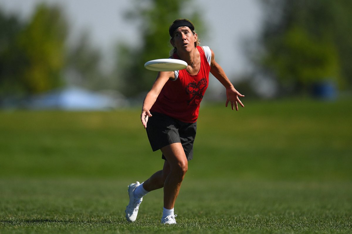 Another great day of ultimate in the great grand masters women’s division!🤩

See the full @ultiphotos coverage from the games here ⬇️

UltiPhotos.com/usau/masters/c… 

#USAUMastersChamps | #USAUltimate