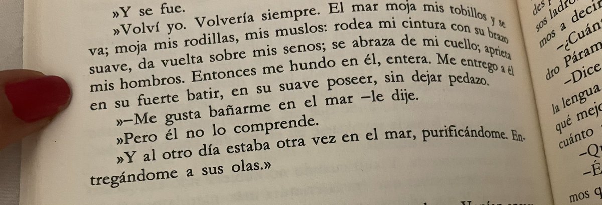 myriromance's tweet image. “Y al otro día estaba otra vez en el mar, purificándome . Entregándome a sus olas”.
- Juan Rulfo