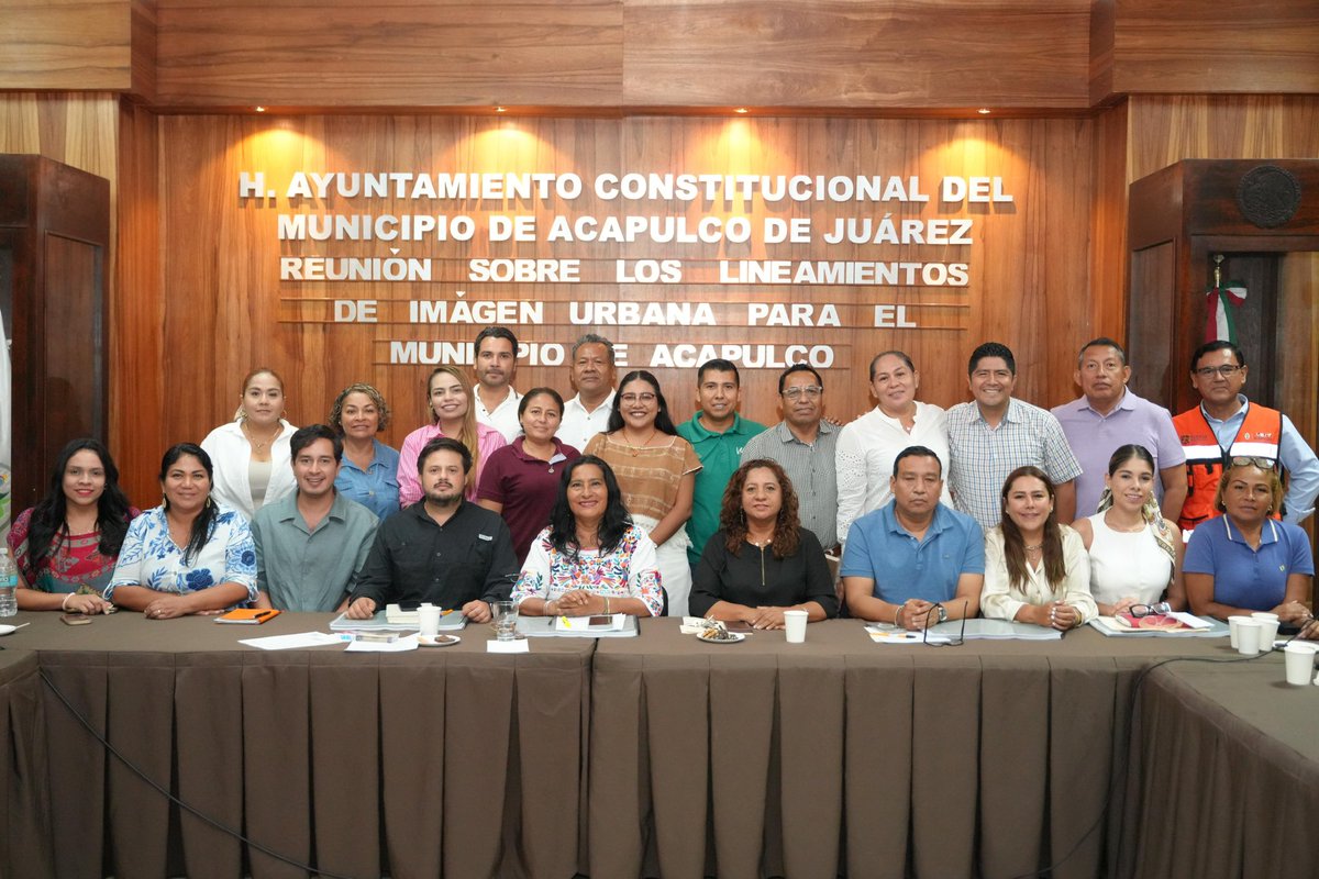 Sebastián Ramírez Mendoza (@sebas_rm) on Twitter photo En sesión de Cabildo, presentamos a la presidenta municipal <a href="/AbelinaLopezR/">Abelina López Rodríguez</a> y a regidoras y regidores los nuevos Lineamientos de Imagen Urbana para #Acapulco. Esta iniciativa fortalecerá el atractivo turístico y mejorará el ordenamiento del espacio público, lo que representa un En sesión de Cabildo, presentamos a la presidenta municipal <a href="/AbelinaLopezR/">Abelina López Rodríguez</a> y a regidoras y regidores los nuevos Lineamientos de Imagen Urbana para #Acapulco. Esta iniciativa fortalecerá el atractivo turístico y mejorará el ordenamiento del espacio público, lo que representa un
