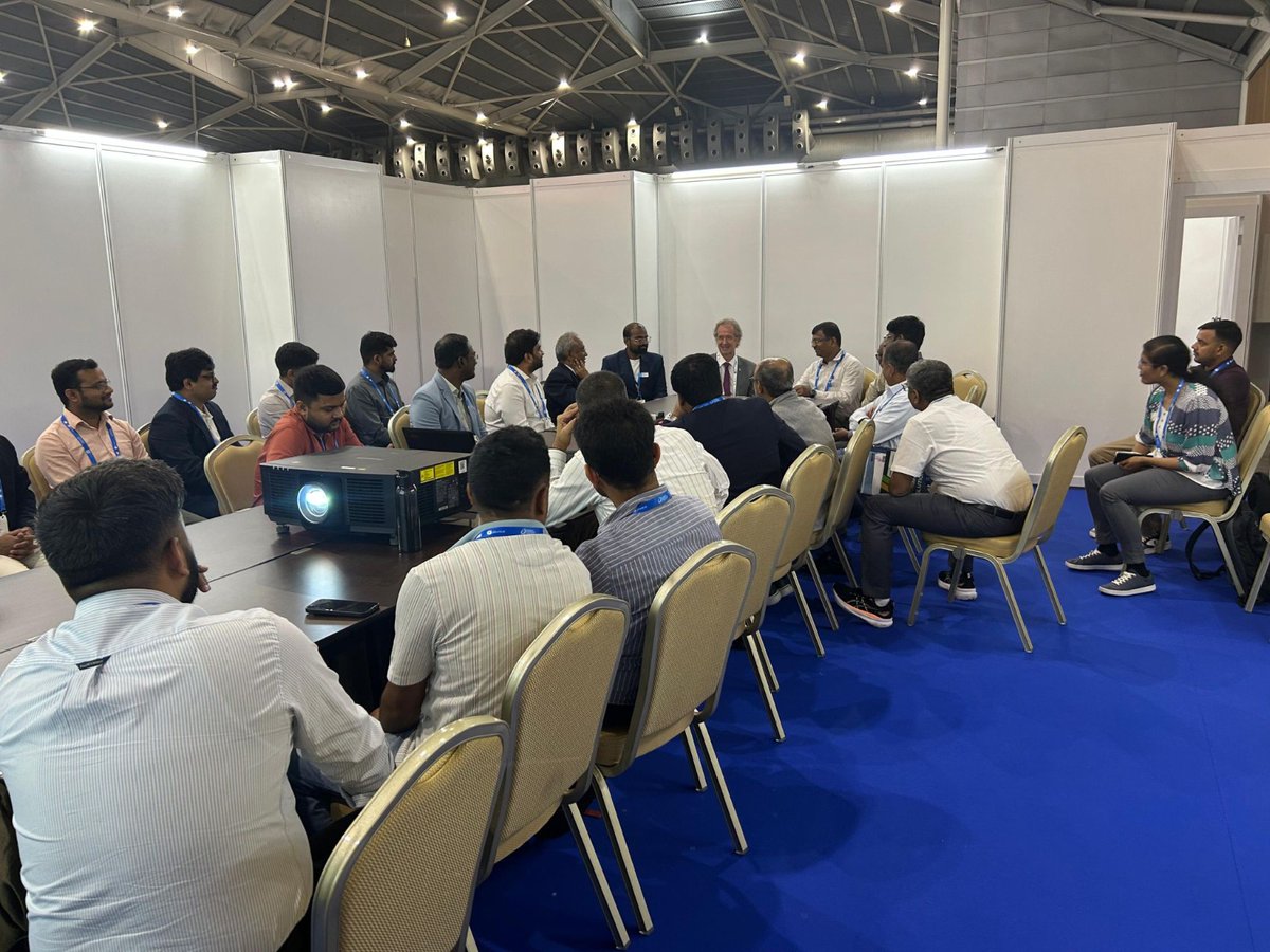sasraj17's tweet image. Indian delegation making a strong mark at #IAHR2025! Honour to showcase India’s vibrant hydro-environment community with IAHR leaders.
Excited for #IAHRHackathon2025 @IITMadras &amp;amp; #CoastLab2026-India is fast becoming a hub for hydro-environment innovation! 📷
#IndiaAtIAHR
