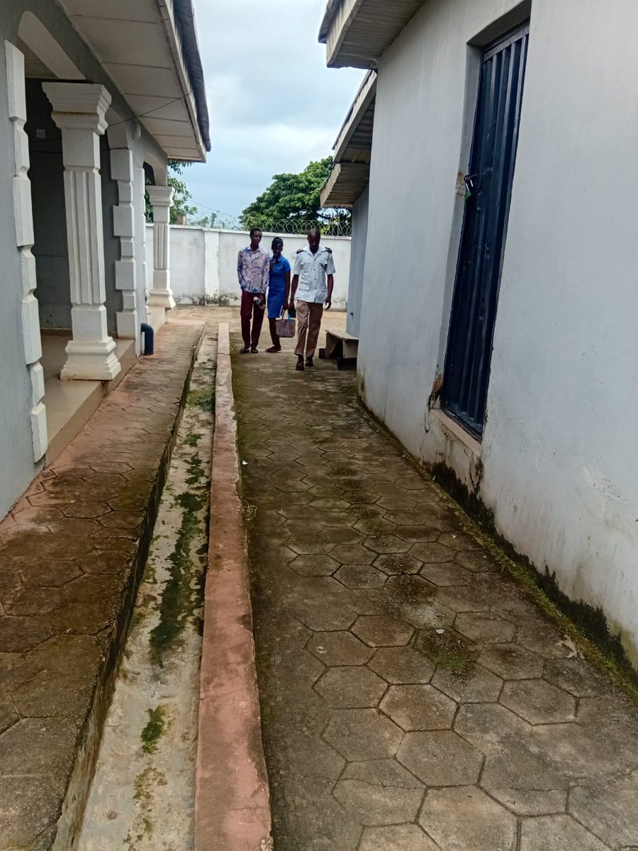 The team of Environmental Health Officiers carried out a routine sanitary inspection at the Ekiti Housing Estate Extension Area. The inspection covered schools, guest houses, and residential premises.

Shop owners in the area were mandated to clean up their drainages to improve