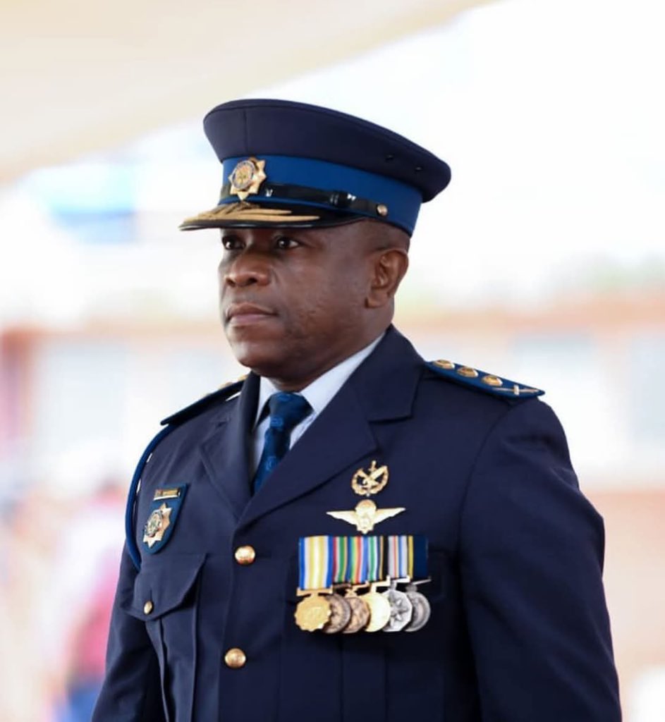 Mdaizo37's tweet image. General Mkhwanazi didn't follow proper channels but now Mafias are arrested left, right and center. had he followed proper channels these Mafias would have killed him.
Thank you Mkhwanazi for fixing the country.
ANC Mafias are now trembling.