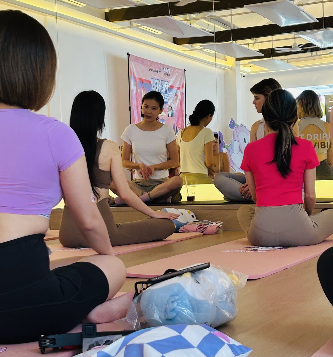 Listening - wisdom words 🧘‍♀️🫶💕

#blockchainforher #pengumybw 
⁦<a href="/GracyBitget/">Gracy Chen @Bitget</a>⁩ ⁦<a href="/bitgetglobal/">Bitget</a>⁩