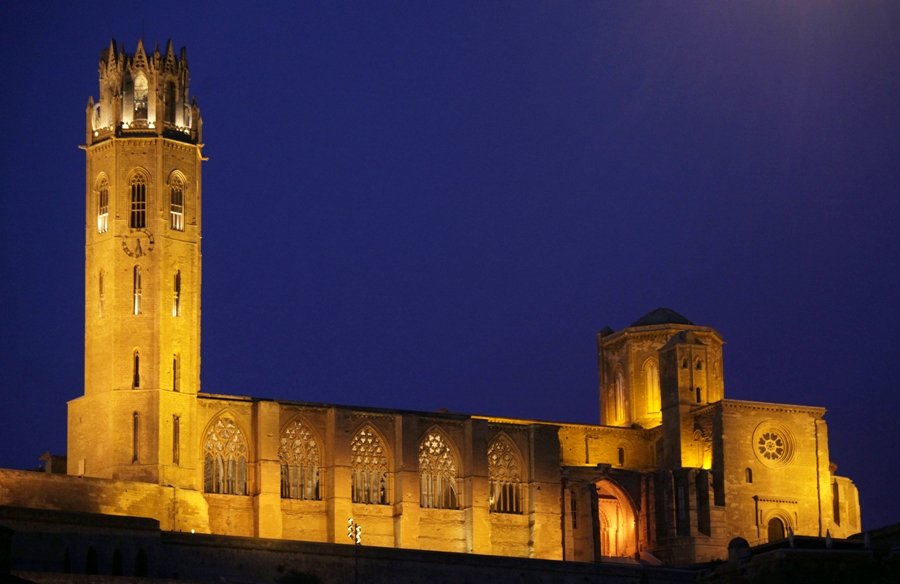 JosepMForne's tweet image. 822 anys de la 1 pedra de la Seu Vella de Lleida, joia de l&apos;arquitectura  catalana i universal. Si algú vol entendre i veure el nul amor que ens tenen els espanyols, ha de veure i ha de conèixer la seva història. De Catedral a caserna i, fins i tot, camp d&apos;internament.